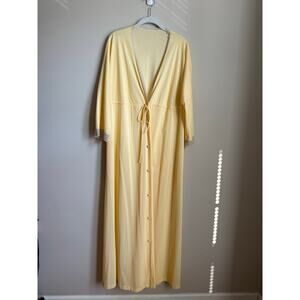 Vintage Vanity Fair Pastel Yellow Lace Trim Maxi Nightgown Romantic Cottagecore